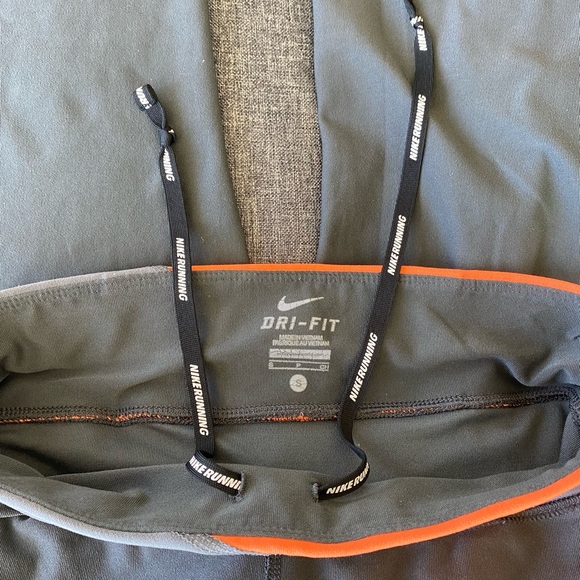 Nike Dri-fit Capri leggings - Picture 4 of 5